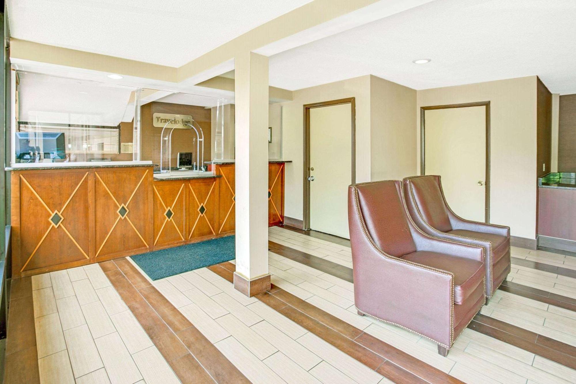 Travelodge by Wyndham Silver Spring Eksteriør billede